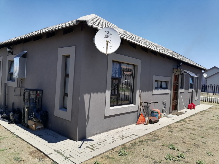 To Let 3 Bedroom Property for Rent in Bloemspruit Free State